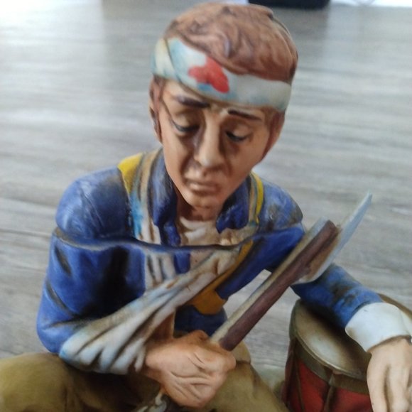 Lionstone Whisky Bicentennial Series Winter at Valley Forge - Picture 2 of 9